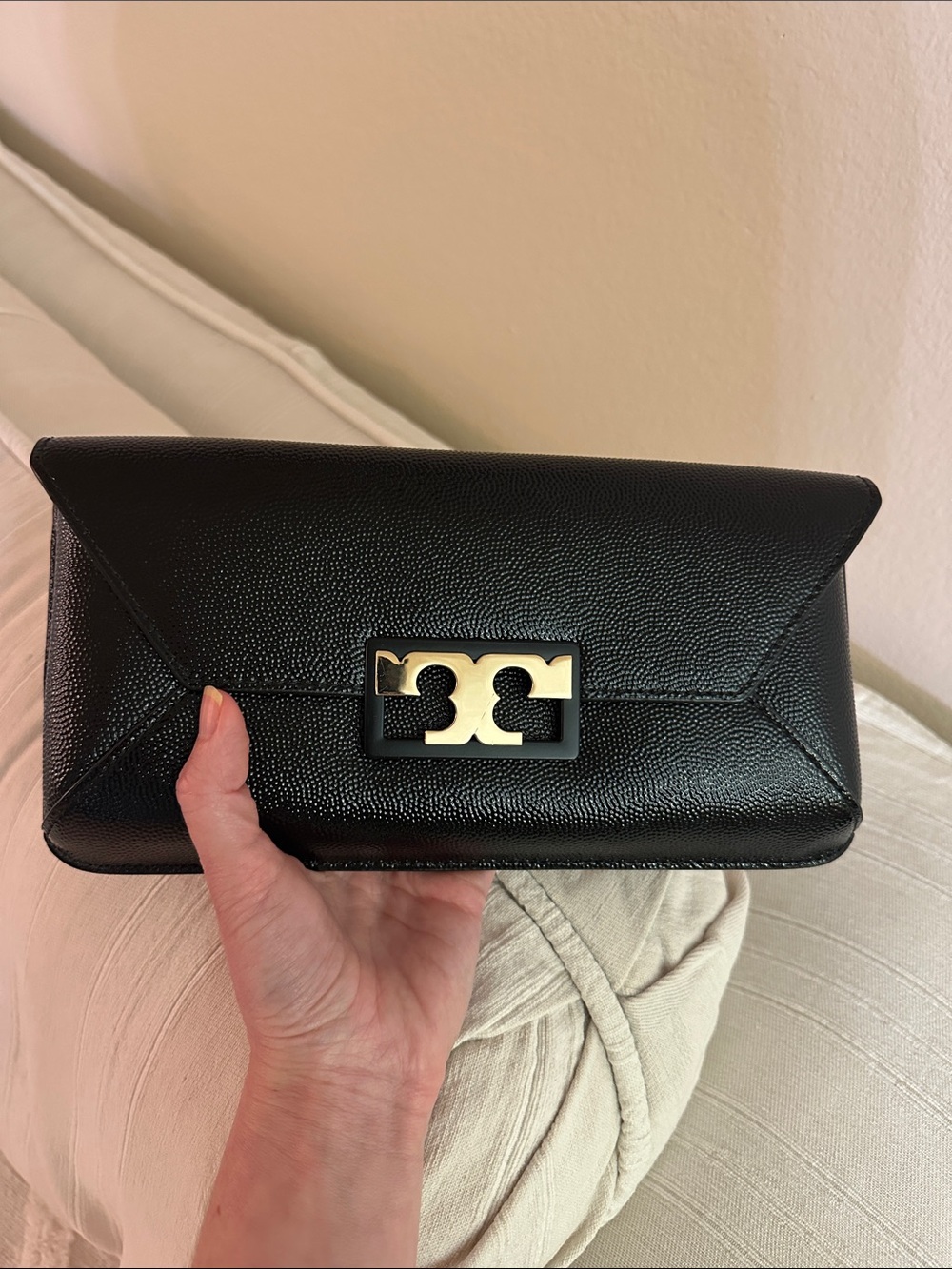 tory burch gigi patent clutch black leather
